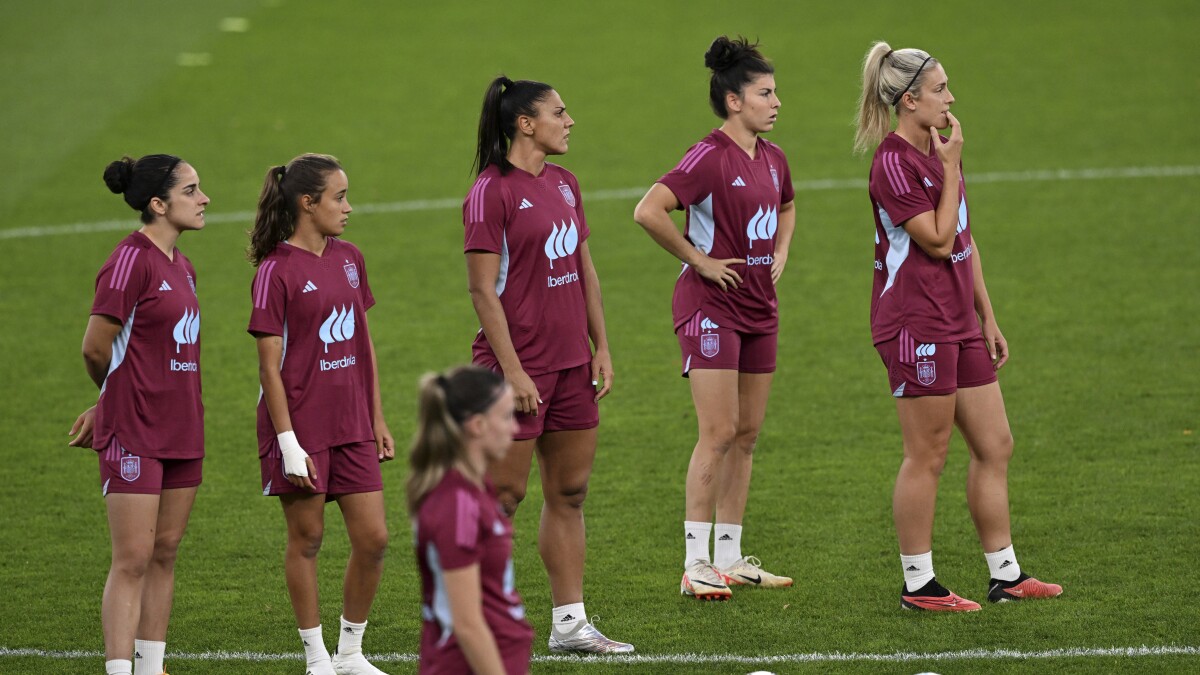 Women football discount